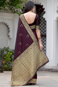 MANJUBAA  MAHAGANGA SILK