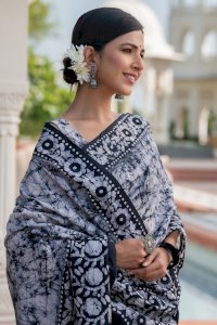 NIVA FLORAL COTTON BATIK SAREE
