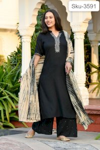 NAINIKA BLACK ZARI WORK KURTA SET